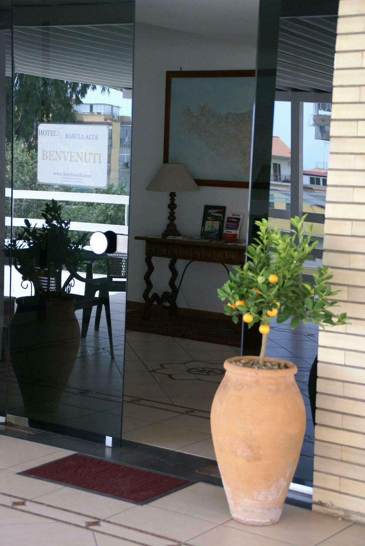Hotel Rasula Alta Gravina di Catania Εξωτερικό φωτογραφία