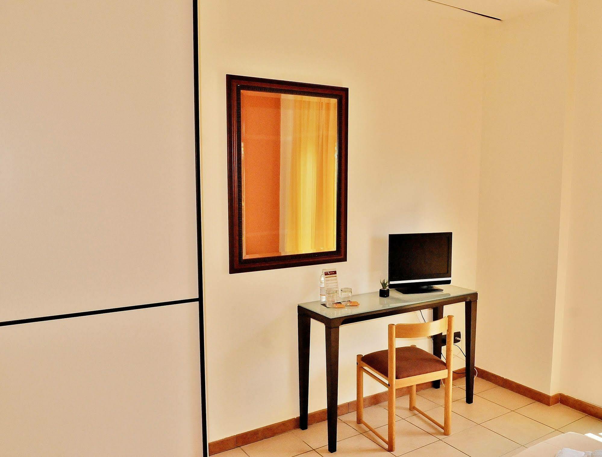 Hotel Rasula Alta Gravina di Catania Εξωτερικό φωτογραφία