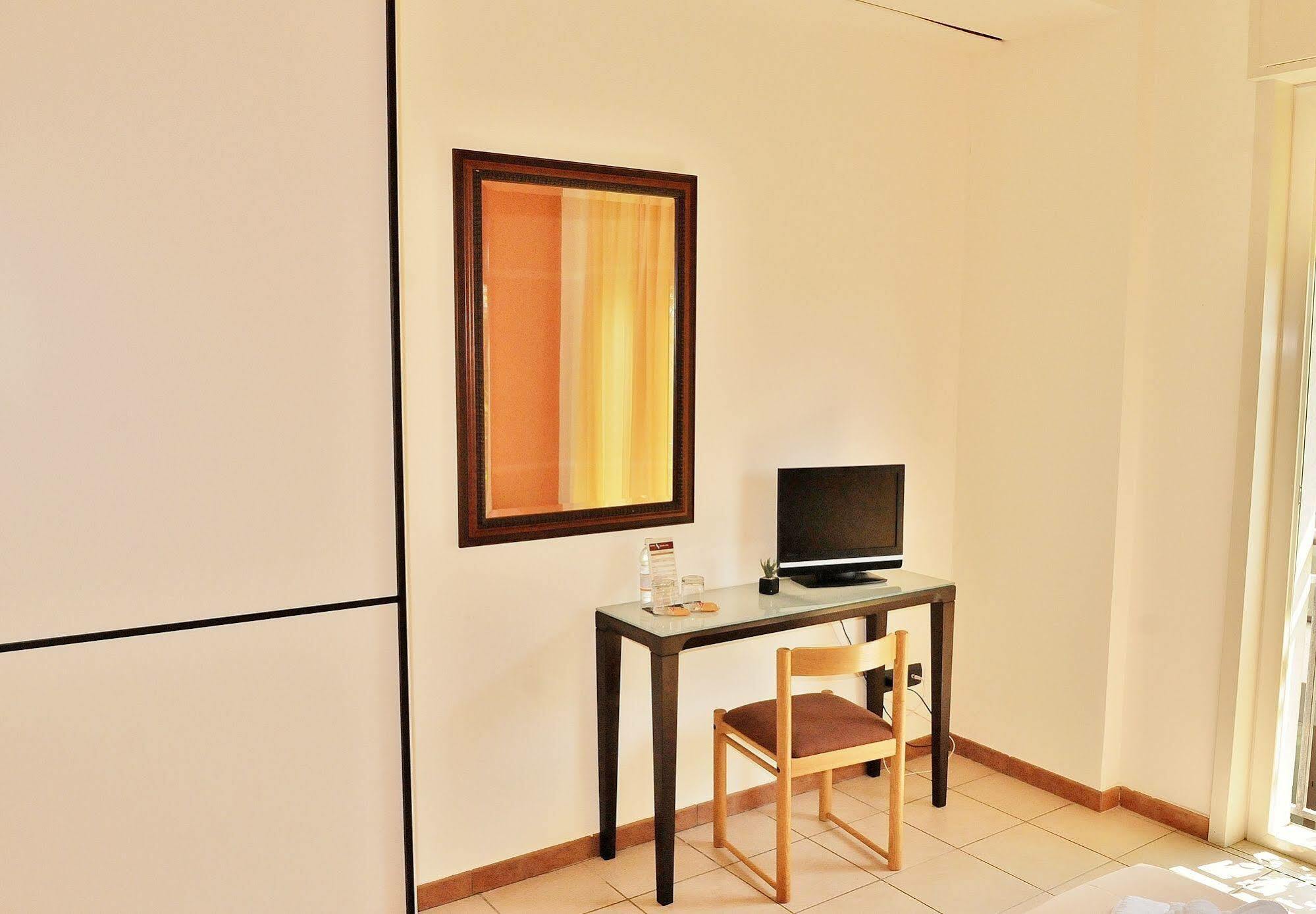 Hotel Rasula Alta Gravina di Catania Εξωτερικό φωτογραφία