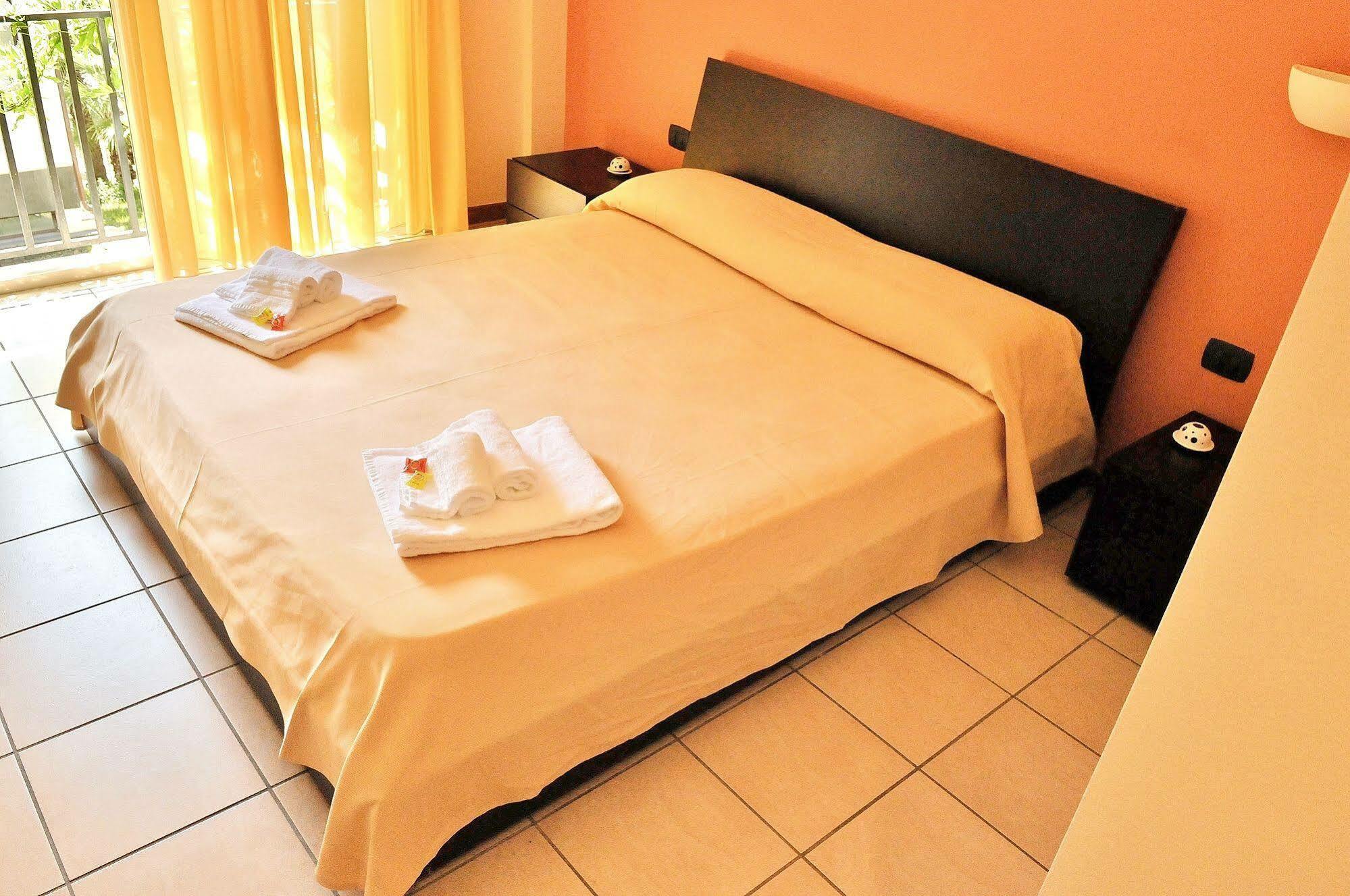 Hotel Rasula Alta Gravina di Catania Εξωτερικό φωτογραφία