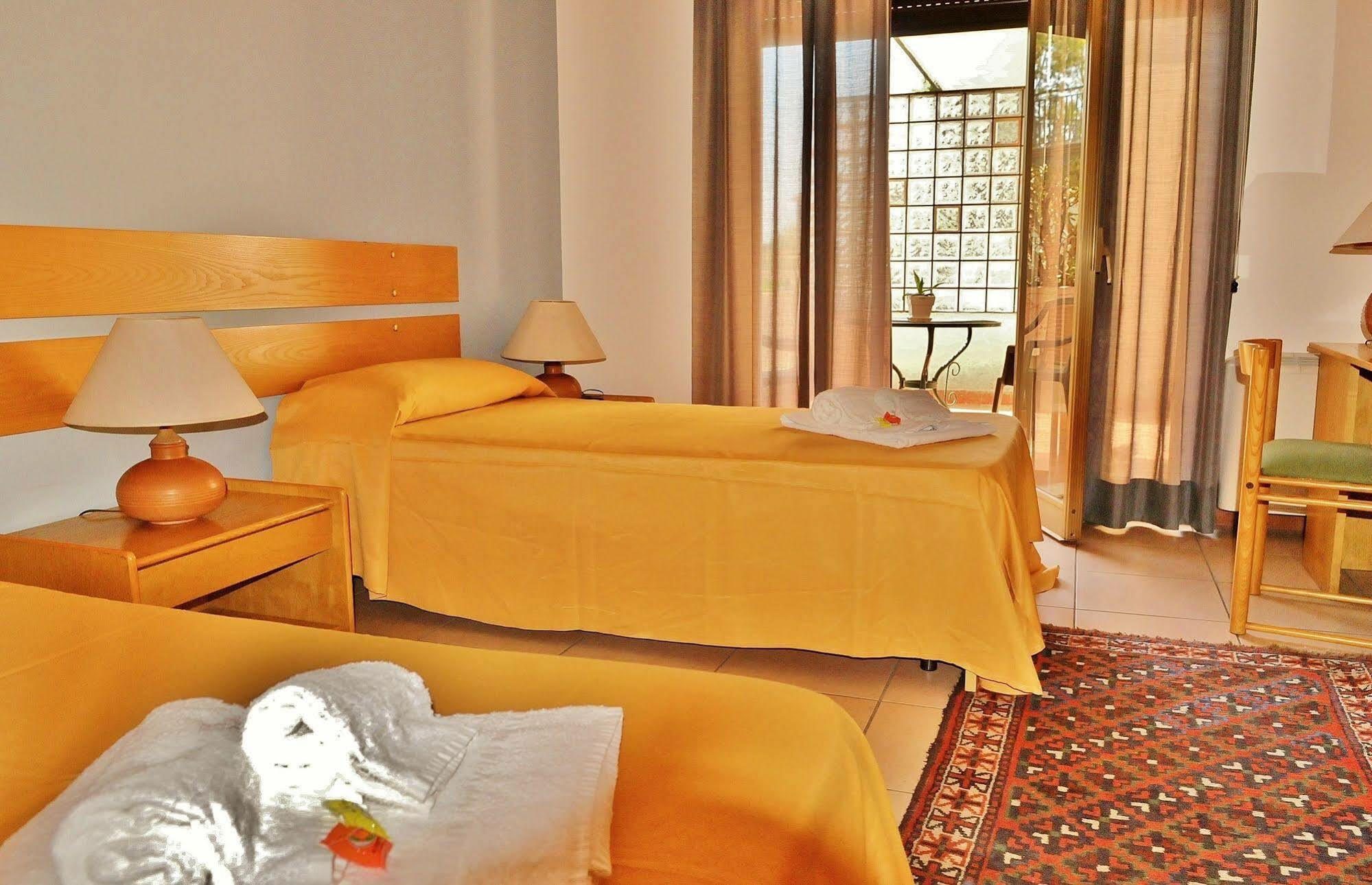 Hotel Rasula Alta Gravina di Catania Εξωτερικό φωτογραφία