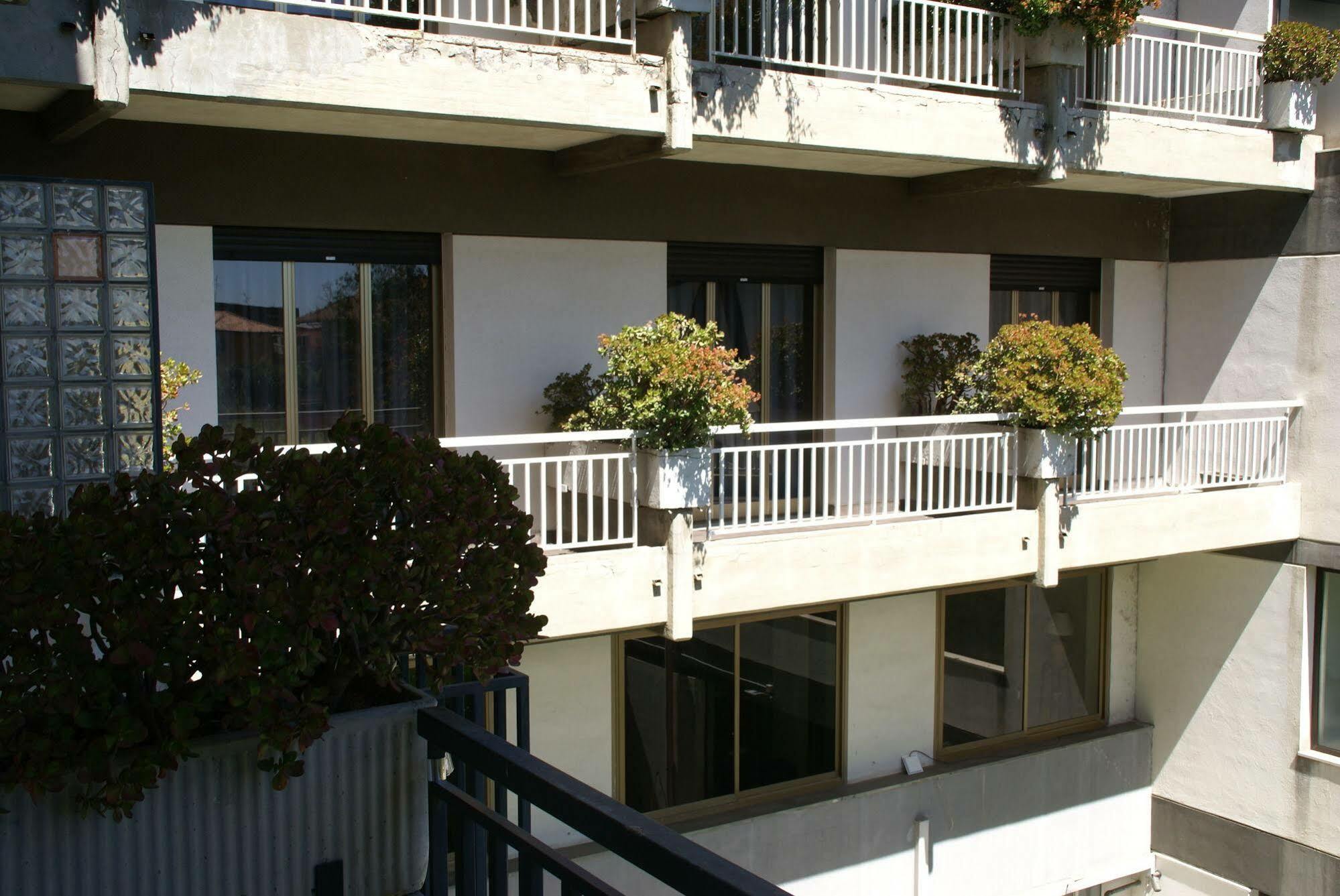 Hotel Rasula Alta Gravina di Catania Εξωτερικό φωτογραφία